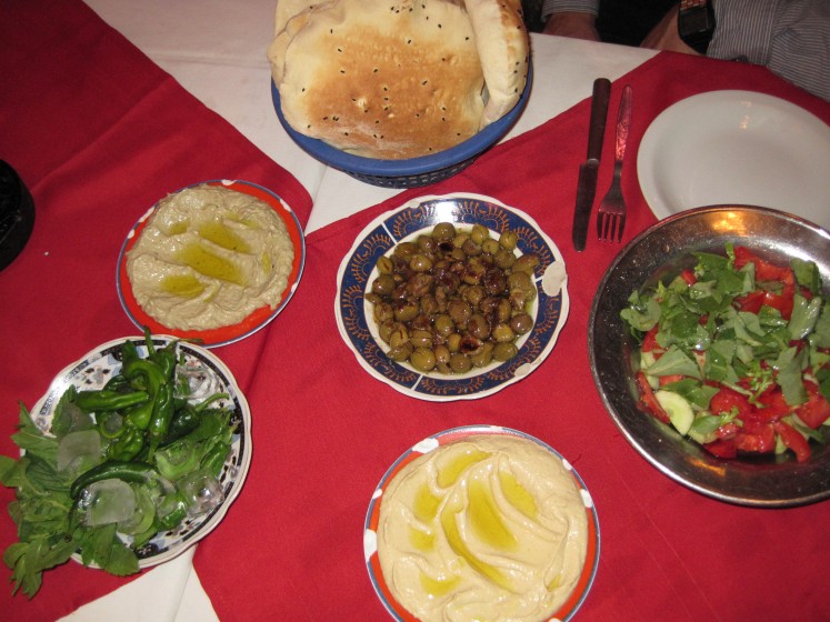 a comida libanesa é saudável e deliciosa